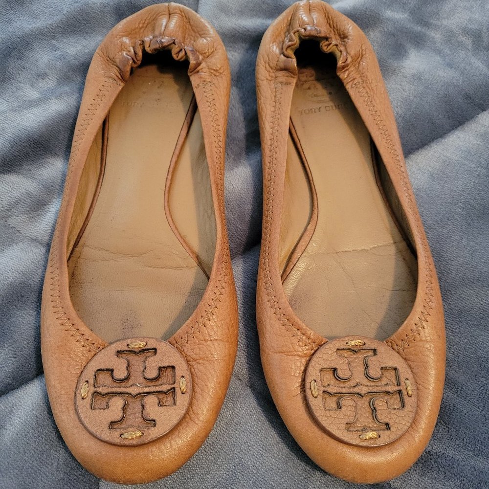 Tory Burch REVA Leather Flats Ballerina Shoes Tan Camel Sz 8 AUTHENTIC
